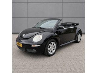 Volkswagen Beetle New Cabriolet 1.6 Automaat Highline Airco/Stoelverw/Cruise/PDC/Trekhaak/LMV