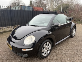 Volkswagen Beetle New Cabriolet 1.6 Automaat Highline Airco/Stoelverw/Cruise/PDC/Trekhaak/LMV