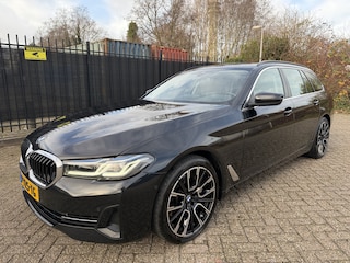 BMW 5-serie Touring 530d xDrive Business Edition Plus Carplay/Sportleer/Camera/Stoelverw