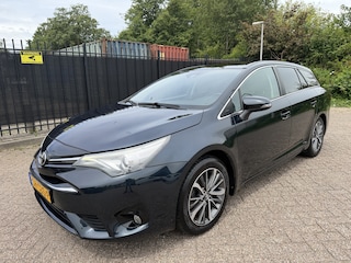 Toyota Avensis Touring Sports 1.8 VVT-i Dynamic Leer/Navi/Panorama/CAM/Stoelverw