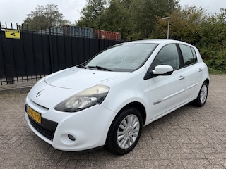 Renault Clio 1.2 Collection 5 Drs Airco/Cruise/LMV