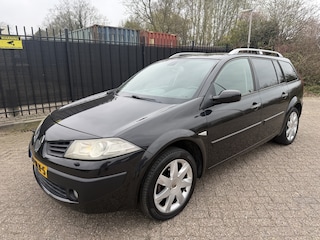 Renault Mégane Grand Tour 2.0-16V Tech Line Clima/Cruise/PDC/Trekhaak