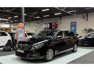 Overige Overige Peugeot 308 1.2 Pano! Cruise! Navi! Clima! Trekhaak!