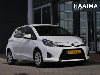 Toyota Yaris 1.5 Full Hybrid Aspiration | Trekhaak voor fietsendrager | Achteruitrijcamera | Climate control | Navigatie | 5 deurs  | Elektrische ramen voor