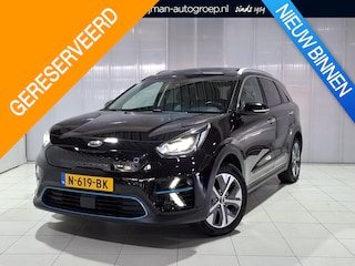 Kia Niro e-Niro ExecutiveLine 64 kWh SOH 100% Stoel en Stuur verwarming, Schuif kantel dak, Apple Carplay/Android Auto.