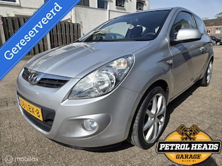 Hyundai i20 1.2i DynamicVersion | Airco | LM velg 17inch