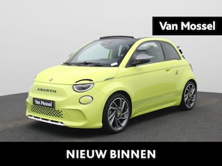 Fiat 500 Abarth Scorpionissima 42 kWh | Navigatiesysteem | Parkeersensoren voor + achter | Camera | Stoelverwarming | Lichtmetalen velgen 18" |