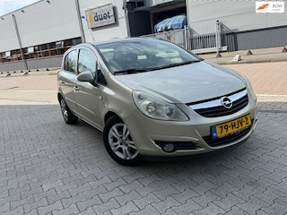 Opel Corsa 1.2-16V Essentia AUTOMAAT APK AIRCO