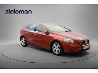 Volvo V40 1.6 D2 Momentum - Navi, Cruise, Half Leer, Trekhaak