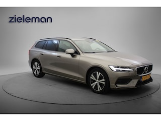 Volvo V60 2.0 B3 Momentum Advantage - Digitaal Cockpit, Carplay, Adaptive Cruise