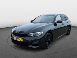 BMW 3-serie Touring 330i Executive Edition M | Panoramadak | Trekhaak