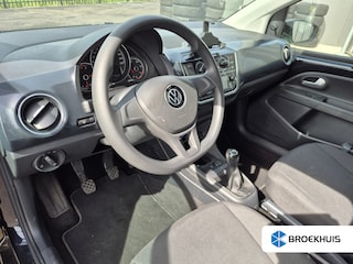 Volkswagen Up 1.0 65 PK | Airco | Smartphone integratie | Bleuthooth | DAB | LED dagrijverlichting |