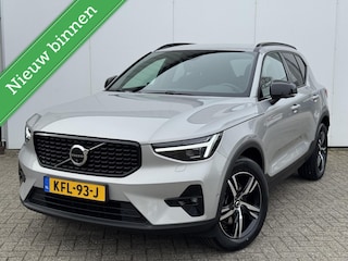 Volvo XC40 2.0 B3 Plus Dark| 360 camera|Elek.verstelbare voorstelen|Stoel en stuurverwarming
