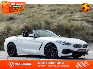 BMW Z4 Roadster sDrive20i M-Sport interieur Kuipstoelen/Navigatie/Virtuele cockpit/Adaptive cruise control/Apple carplay/DAB+/Sfeerverlichting/Lederen bekleding/Stoelverwarming/Stuurverwarming/Parkeersensoren rondom/Draadloos telefoonladen/18 Inch