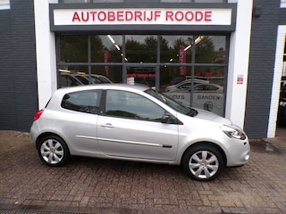 Renault Clio 1.6 Automaat Sport TOP STAAT, NAP!