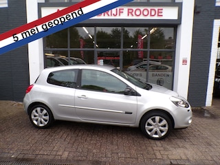 Renault Clio 1.6 Automaat Sport TOP STAAT, NAP!