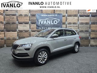 Skoda Karoq 1.5 TSI ACT Business Edition Pano LED Navi Clima LM