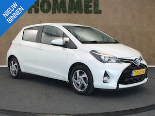 Toyota Yaris 1.5 Hybrid Lease - ORIGINEEL NEDERLANDSE AUTO - VOLLEDIG DEALER ONDERHOUDEN - CRUISE CONTROL - ACHTERUITRIJCAMERA - NAVIGATIE - LICHTMETALEN VELGEN 15 INCH