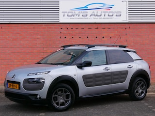 Citroën C4 Cactus 1.2 PureTech Shine. nieuwe distributie. pano. camera.