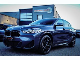 BMW X2 XDrive20i High Executive | Stoelverwarming | Panorama | Head Up Display | M Sport onderstel | M Sport pakket