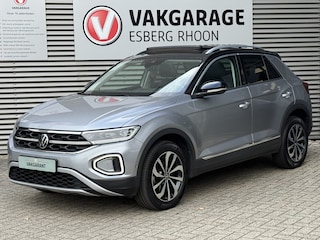 Volkswagen T-Roc 1.5 TSI Style NAV/CAM,PANO,MATRIX,DODEHOEK