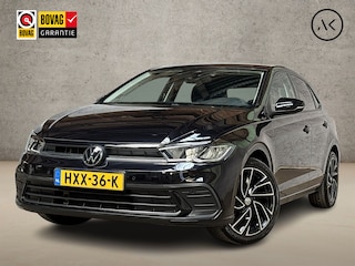 Volkswagen Polo 1.0 TSI Sportline Automaat (VIRTUAL COCKPIT, APPLE CARPLAY, KEYLESS, GROOT NAVI, CLIMATE, SPORTSTOELEN, LM VELGEN, CAMERA, GETINT GLAS, NIEUWSTAAT)