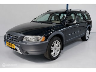 Volvo XC70 2.5 T Summum SCHUIFDAK / LEER / FOUR-C