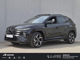 Hyundai Tucson 1.6 T-GDI HEV 215 pk N Line Sky / Facelift / Fabrieksgarantie tot 06-2029 / Dealer onderhouden / Panorama schuifdak / Navigatie / Camera 360° / Elektrische stoelen & klep / Stuur-, stoel- en achterbankverwarming / Apple Carplay Android / 19" LM wielen /
