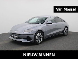 Hyundai Ioniq 6 53 kWh Core Plus | ACHTERUITRIJCAMERA | APPLE CARPLAY - ANDROID AUTO | ELEKTRISCHE KOFFERKLEP | NAVIGATIE | CLIMATE CONTROL |