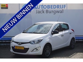 Hyundai i20 1.2i Business Edition Trekhaak | Airco | Bluetooth *All in prijs*