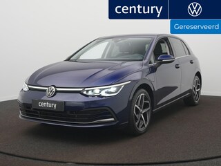 Volkswagen Golf 1.4 eHybrid Style Automaat - Navigatie - HUD - IQ light - Trekhaak - Ergo-Active bestuurdersstoel - Park Assist - Stoelverwarming