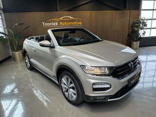 Volkswagen T-Roc 1.5 TSI Style Automaat Climate Control El.ramen el.Dak Apple  Carplay LMV