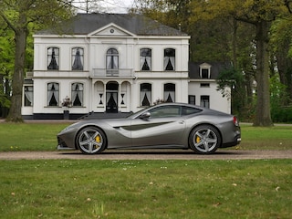 Ferrari F12 6.3 | Atelier car | Matte carbon | Racing Seats