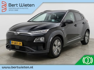 Hyundai Kona EV Fashion 64 kWh | Geen import | Camera | Head Up Display