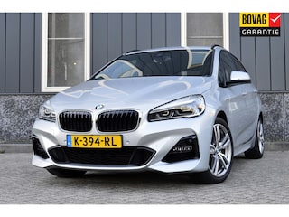 BMW 2-serie Tourer 218i M-sport Rijklaarprijs-Garantie Leder/Stof sport interieur Navigatie Led Camera Trekhaak