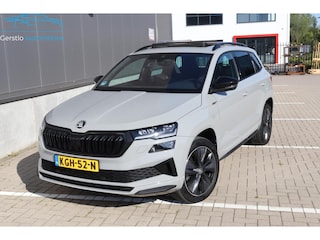 Skoda Karoq 1.5 TSI Sportline Pano ACC Black optic