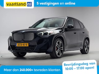 BMW iX1 eDrive 67 kwh M sport [ Navi Leder/ Alcantara Head-up Apple / Android Stoelverwarming]