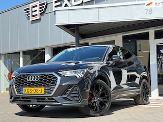 Audi Q3 35 TFSI Business | Black Edition
