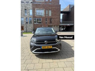 Volkswagen T-Cross 1.0 TSI Life Edition 116 PK| Navigatie | Stoelverwarming | Achteruitrijcamera | Parkeersensoren | Climatronic | 17 Inch Velgen | Privacyglass