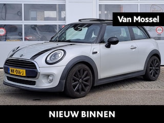 Mini Cooper 1.5 Chili Business | Met panorama dak! |