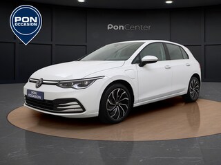Volkswagen Golf 1.4 eHybrid Style | ACC | Stuur-/Stoelverwarming | ERGO Stoel | Parkeerhulp | Carplay | 17'' |