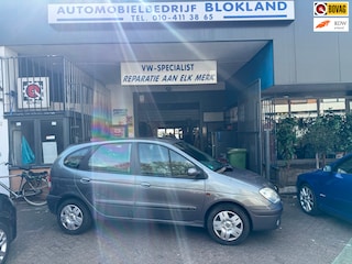 Renault Scénic 1.6-16V Air/ Automaat/ met Airco, NAP en een nieuwe APK!!!