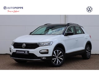 Volkswagen T-Roc 1.0 TSI Sport 115pk | Stoel- en Stuurverwarming | Adaptive | Sensoren