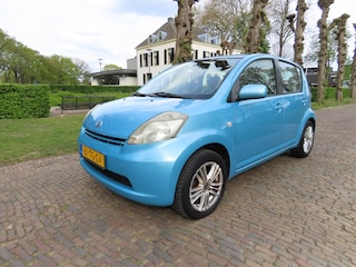 Daihatsu Sirion 2 1.0-12V Trend Airco Stuurbekrachtiging 5 Drs LM Velgen Trekhaak