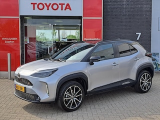 Toyota Yaris Cross 1.5 Hybrid 130 GR SPORT STOEL/STUURWIEL VERWARMING PDC VOOR EN ACHTER AD CRUISE CONTROL