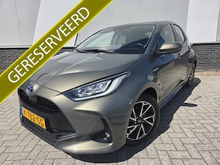 Toyota Yaris 1.5 Hybrid Style JBL speakers Navi Stoelverw. Climaat Ad Cruise LM velgen Apple/Android auto