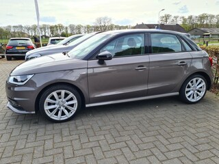 Audi A1 Sportback 1.0 TFSI Adrenalin S line