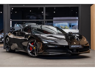 Ferrari SF90 Lift Two Tone Scuderia Shields 4.0 V8 Carbon Seats