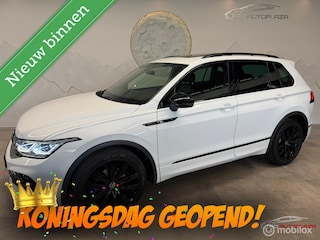 Volkswagen Tiguan 1.5 TSI 3x R-Line Panorama/Black Style/Trekhaak