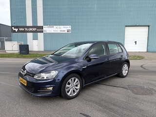 Volkswagen Golf 1.0 TSI Comfortline 5-Deurs 6-Bak 116 PK. Als nieuw rijdende auto !!!